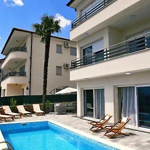  Apartament Valis
